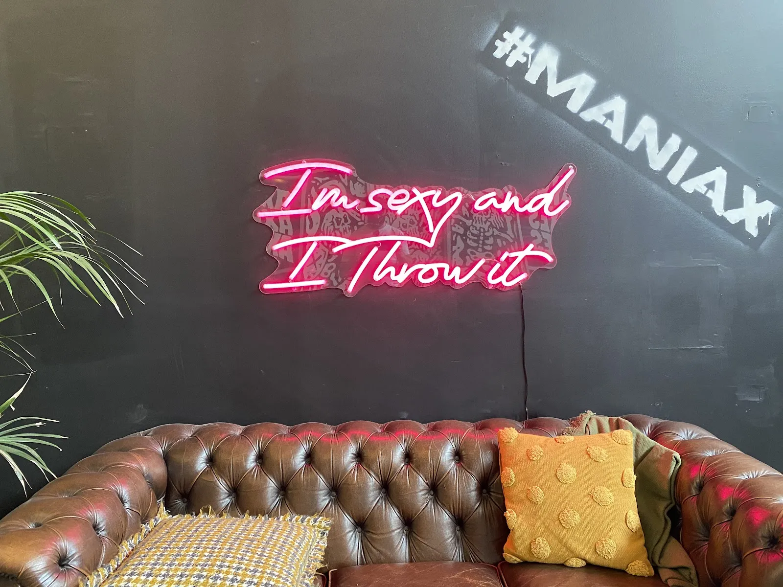 MANIAX Axe Throwing - ADELAIDE - Image 3