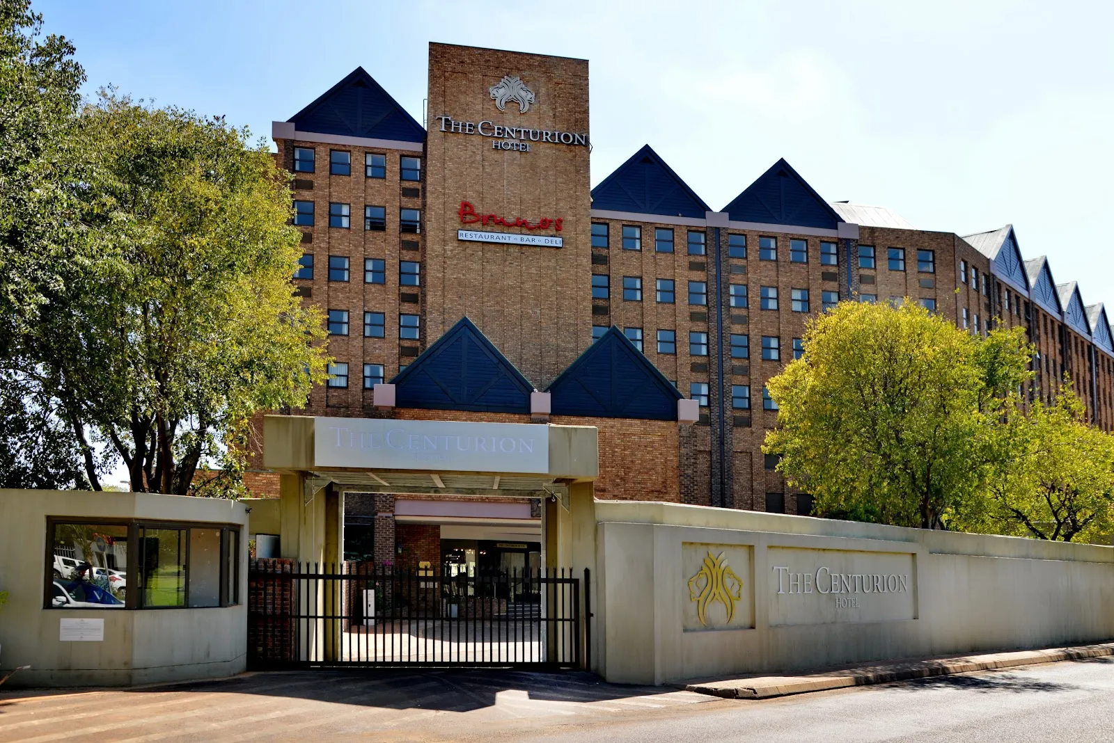 Bruno's Sportsman's Grill - Image 3