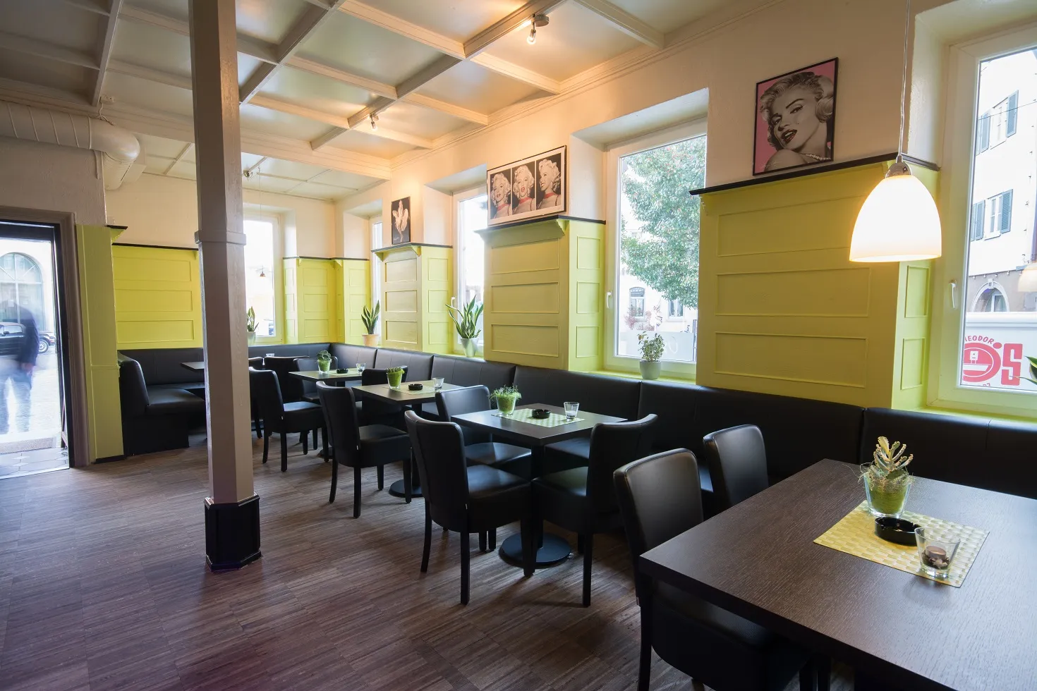 OSCARS Bar Café Lounge Schorndorf - Image 4