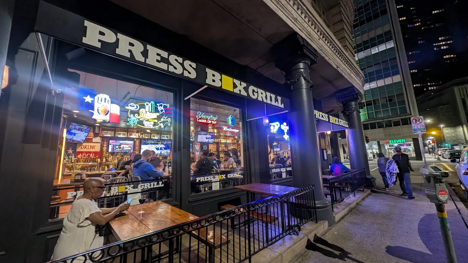 Press Box Grill - Image 4