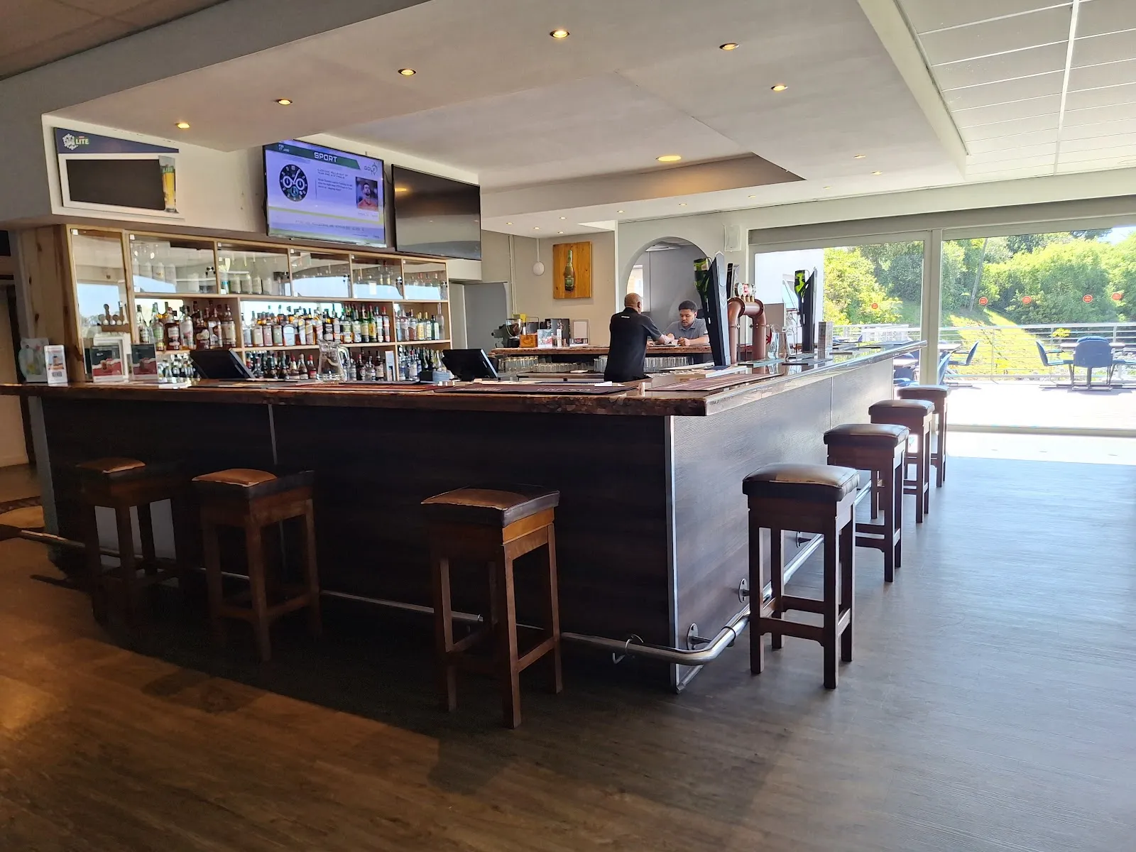 Bellville Golf Club - Image 2