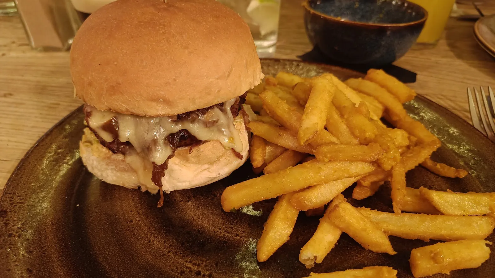 The Bull & Claw