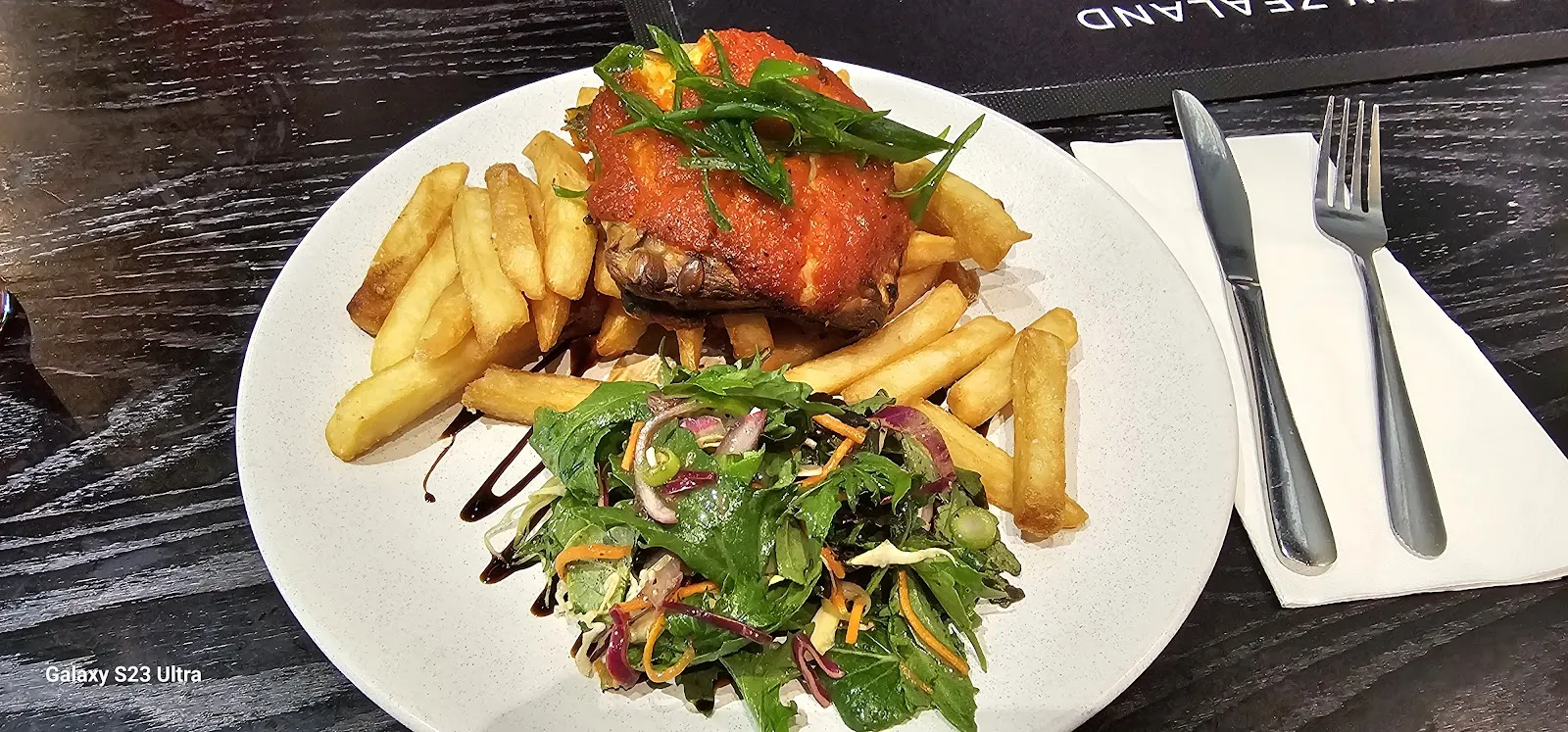 Robbies Riccarton Sports Bar & Restaurant - Image 4