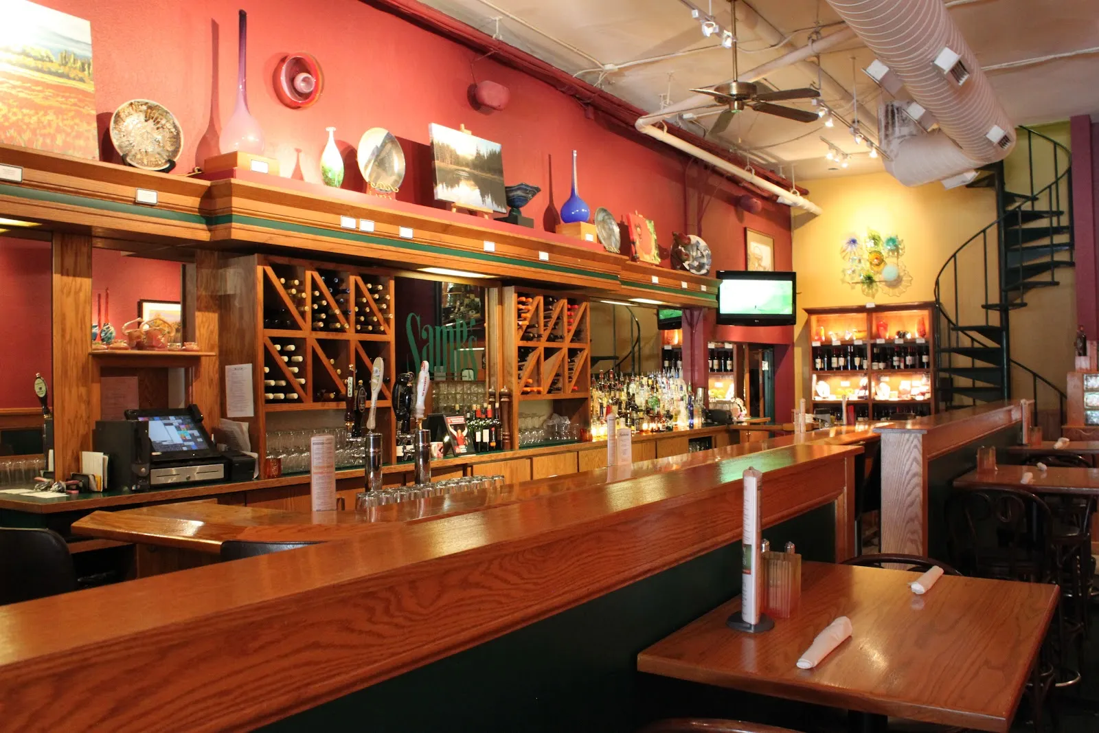 Sam B's Restaurant & Sports Bar - Image 3