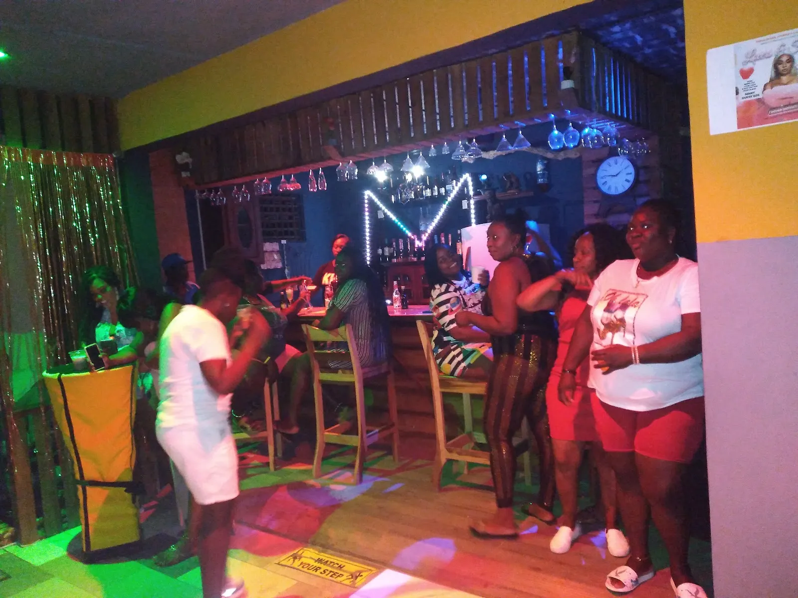 Tripple M Lounge & Car Wash - Image 2