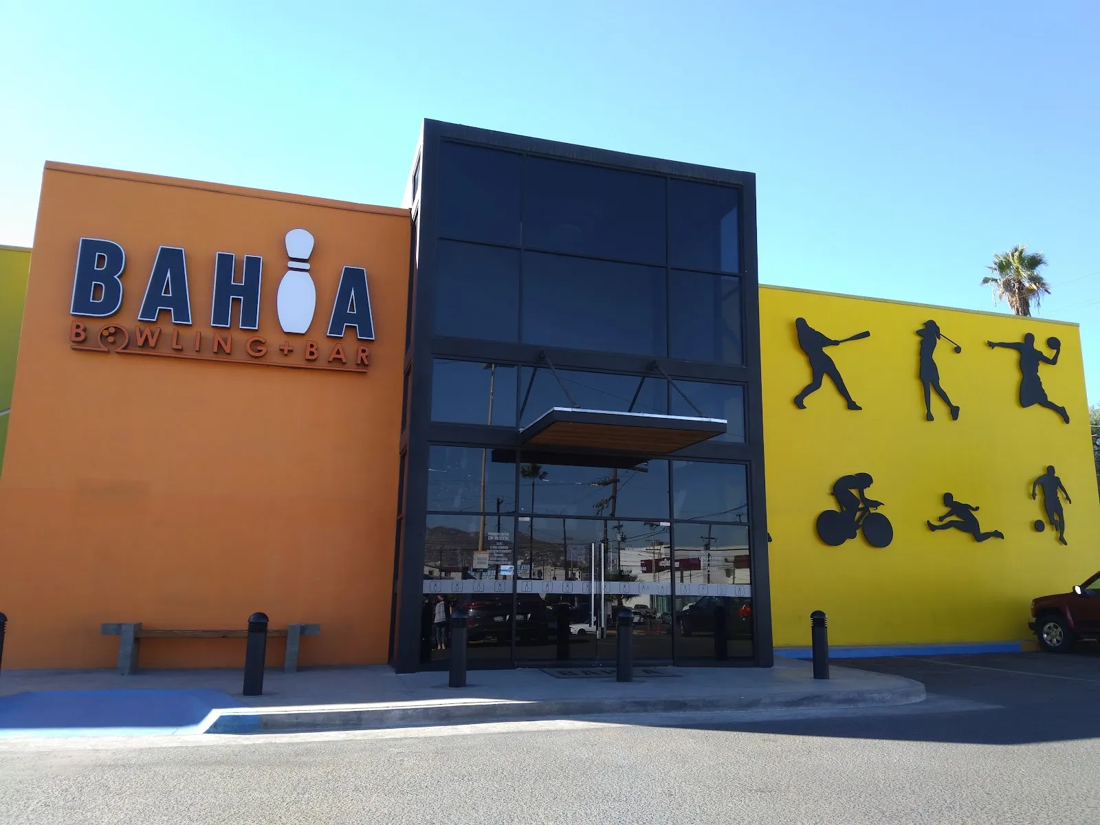 Bahia Bowling Bar - Image 3