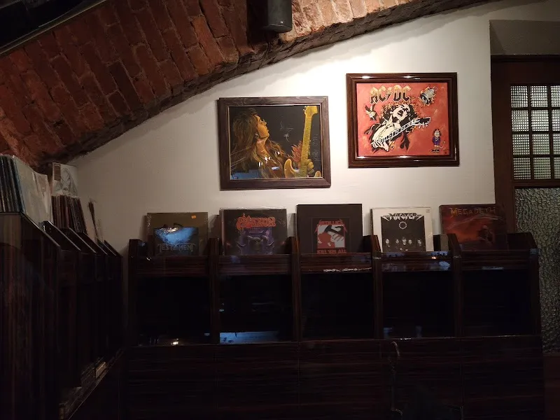 Gallery 4