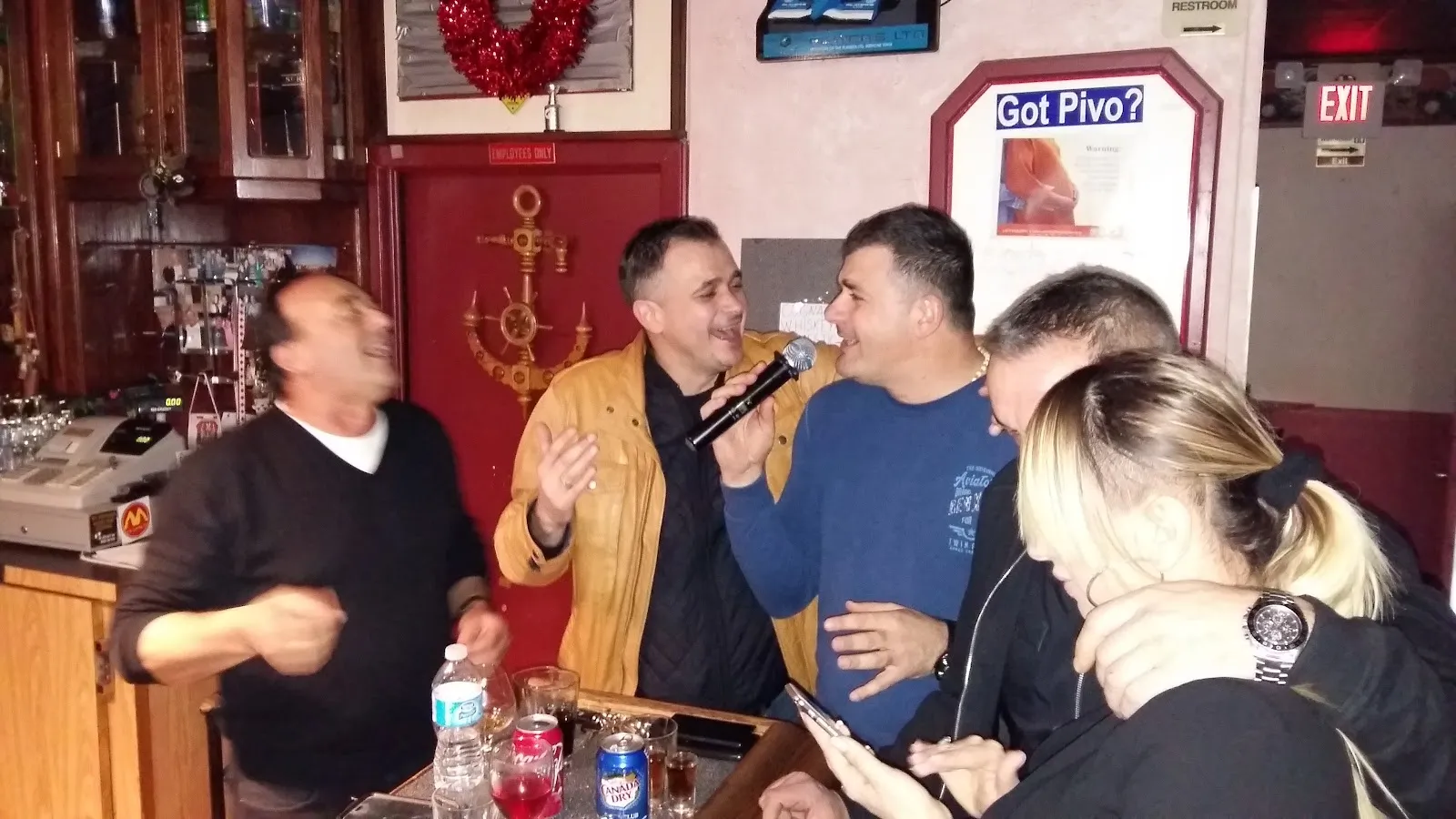 Vladan Sports Bar Inc - Image 4