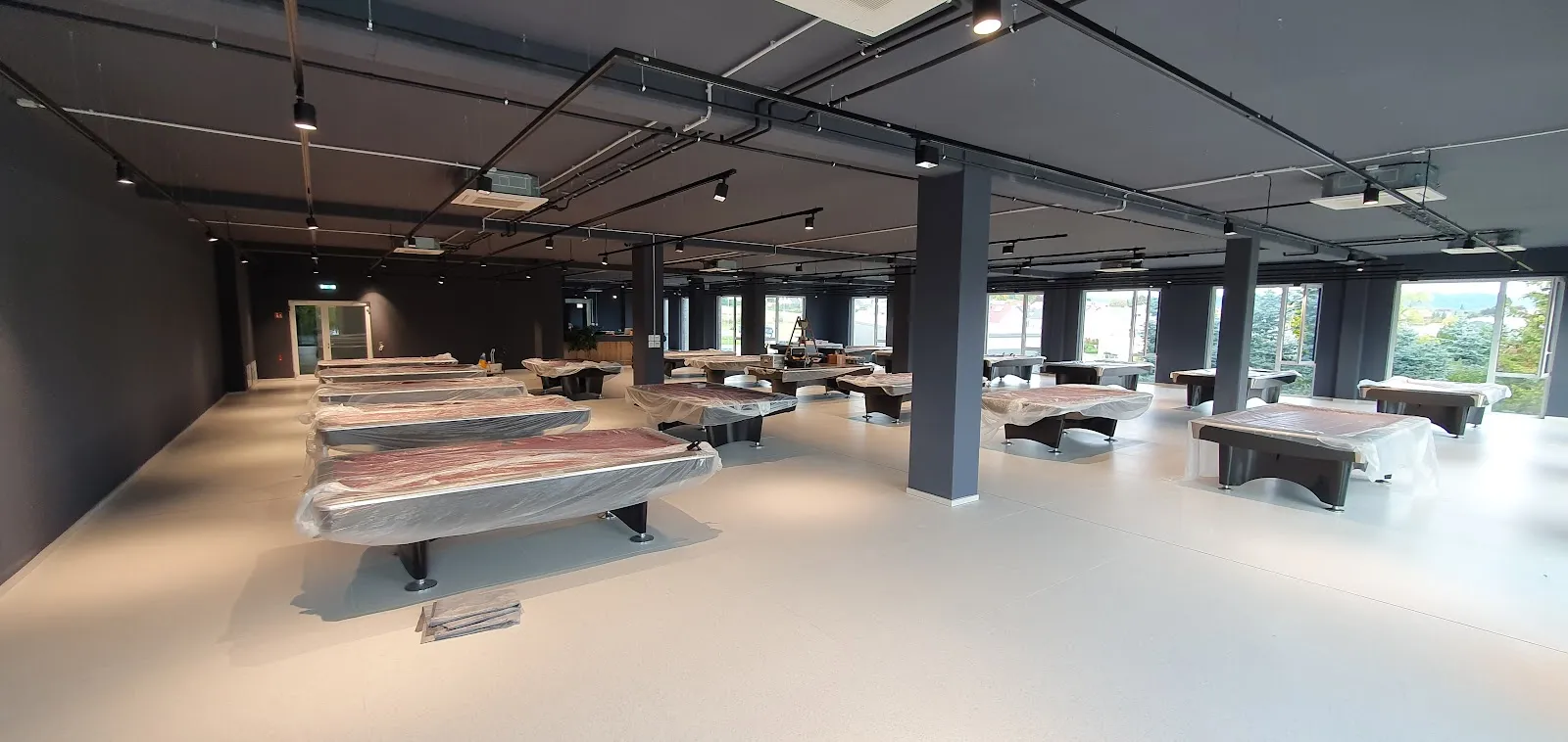 Maru's Billard Center - Image 3