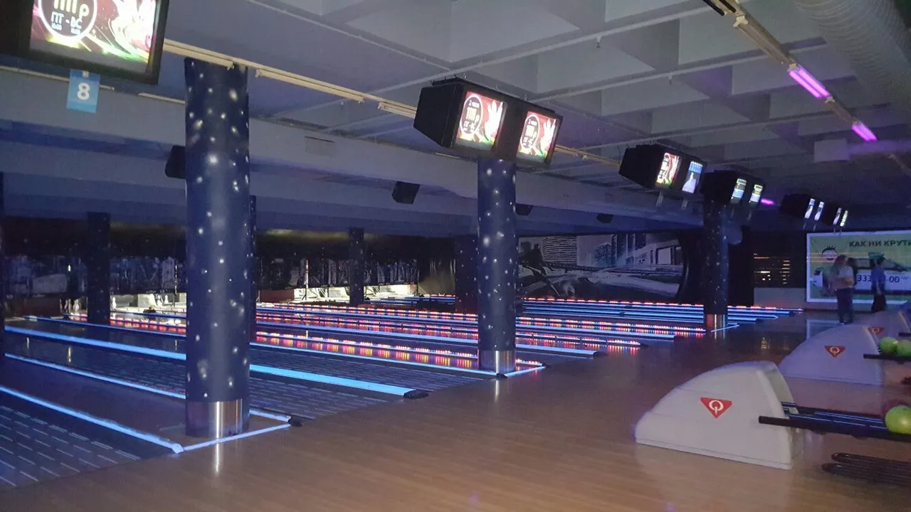 Bowling Show - Image 4