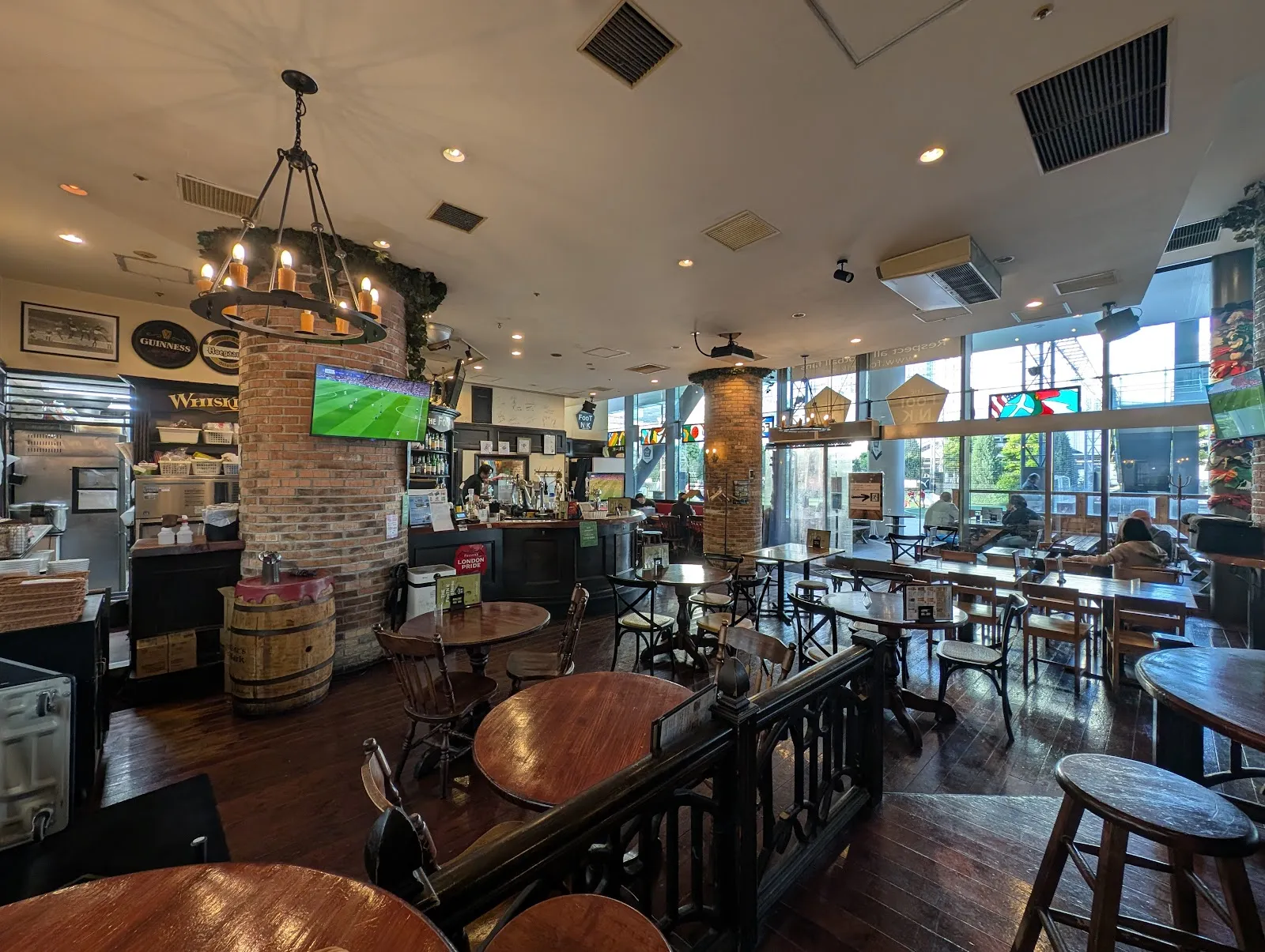 FooTNiK Osaki - Image 2