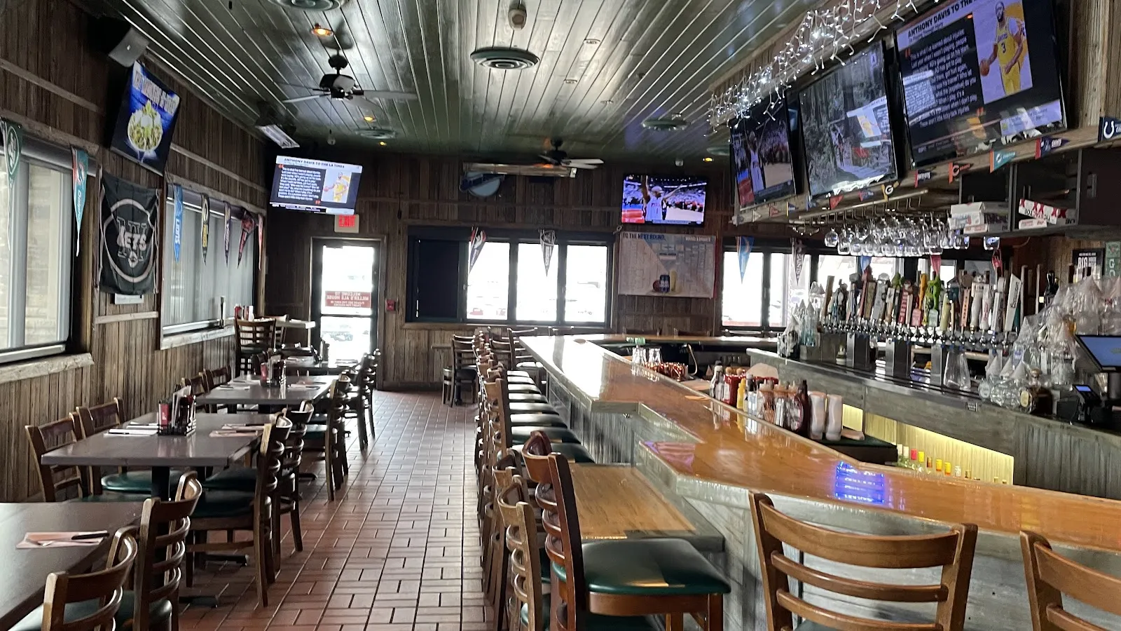 Miller’s Ale House - Paramus - Image 2