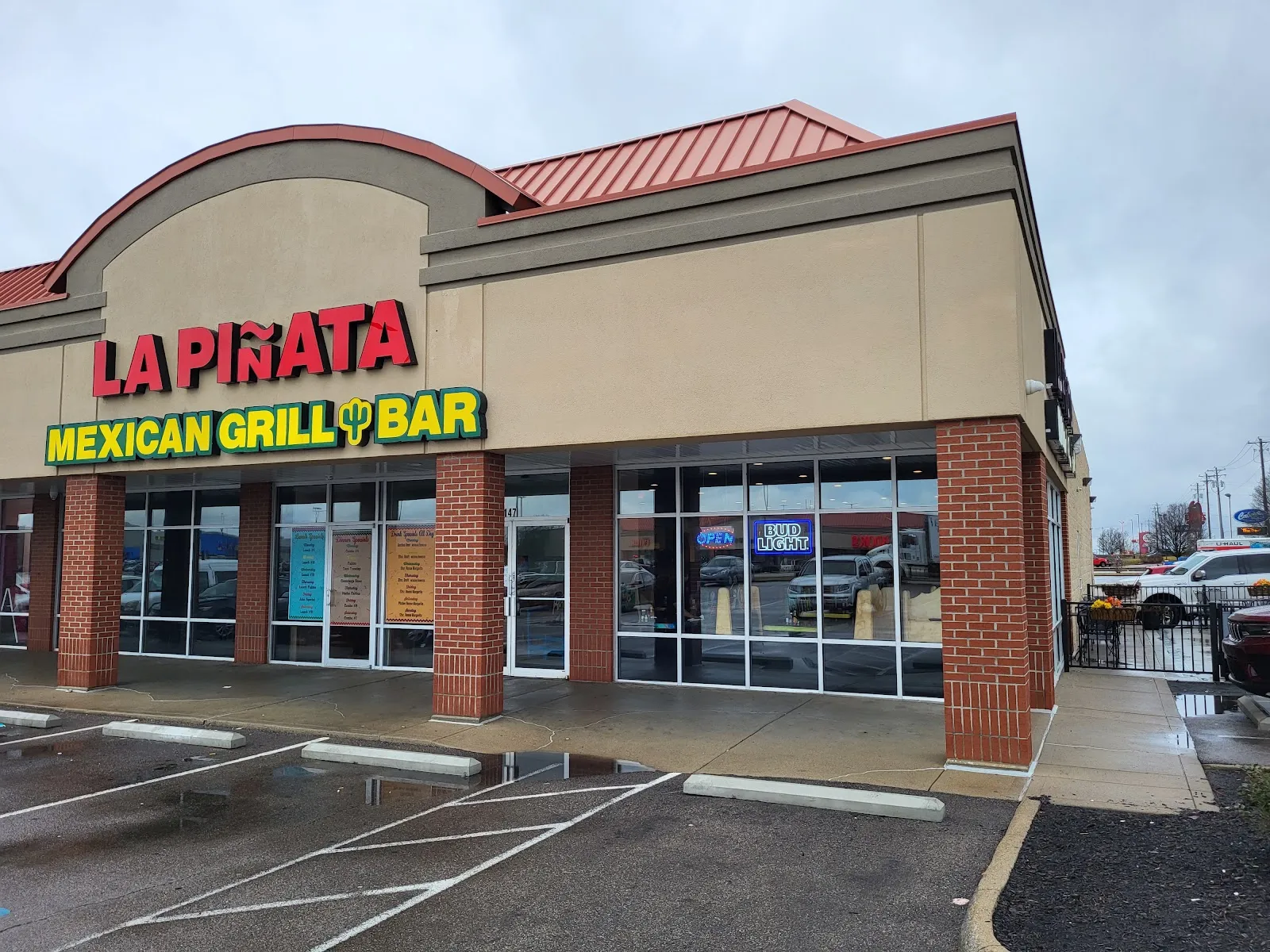 La Pinata of Hamilton - Mexican Grill & Bar - Image 3