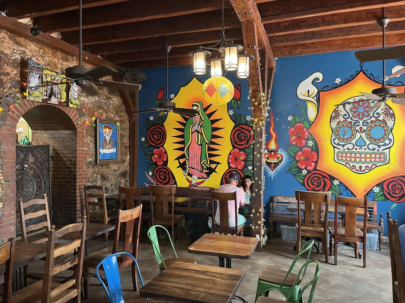 Greengos Caribbean Cantina - Image 3