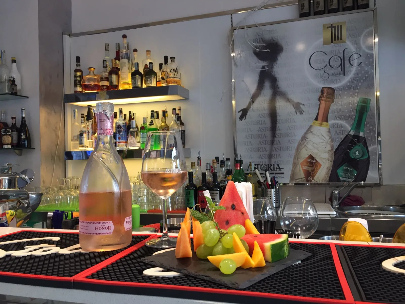Cafè 711 - Image 4