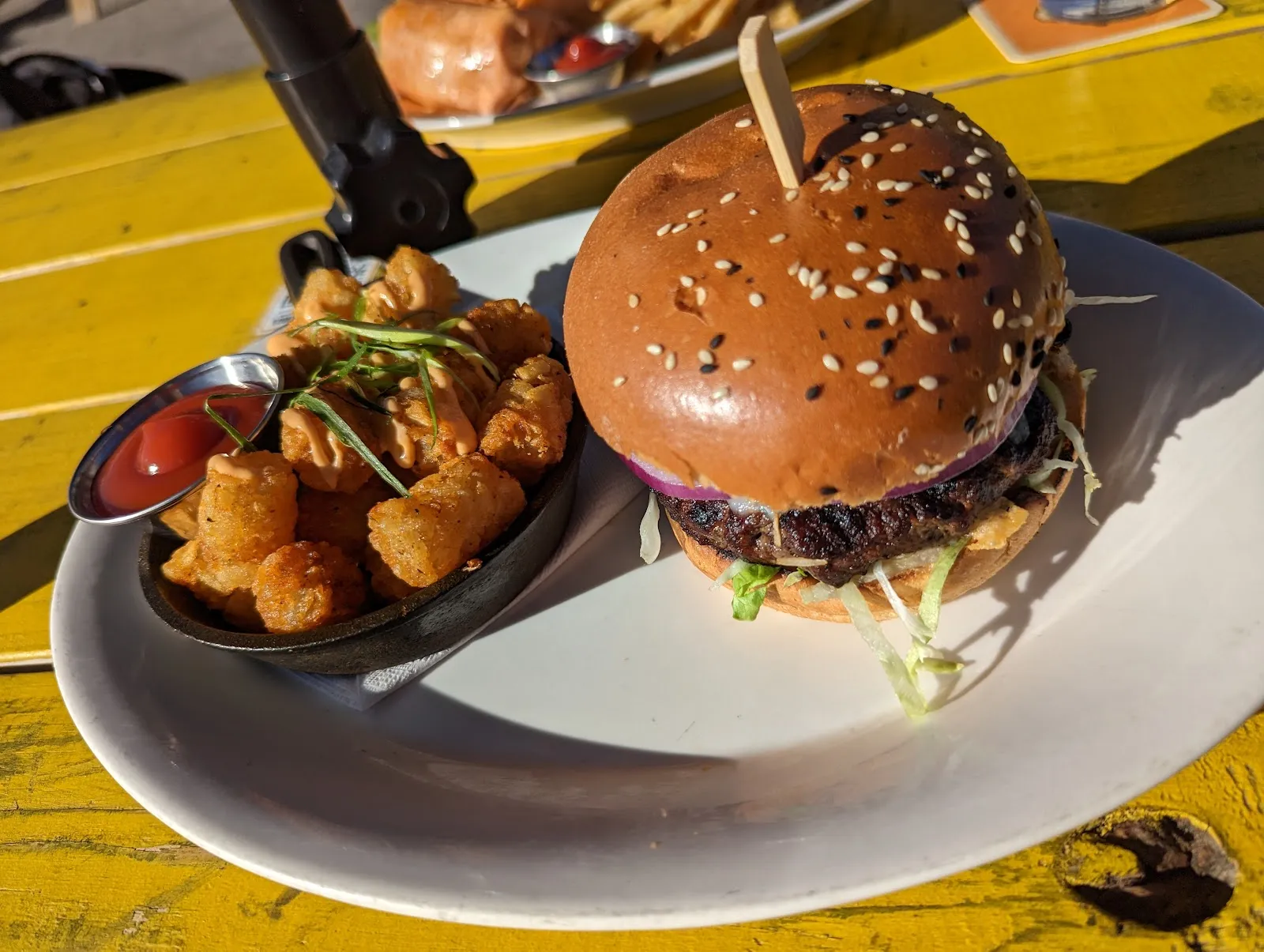 Brewsters Brewing Company and Restaurant - Lake Bonavista - Image 3