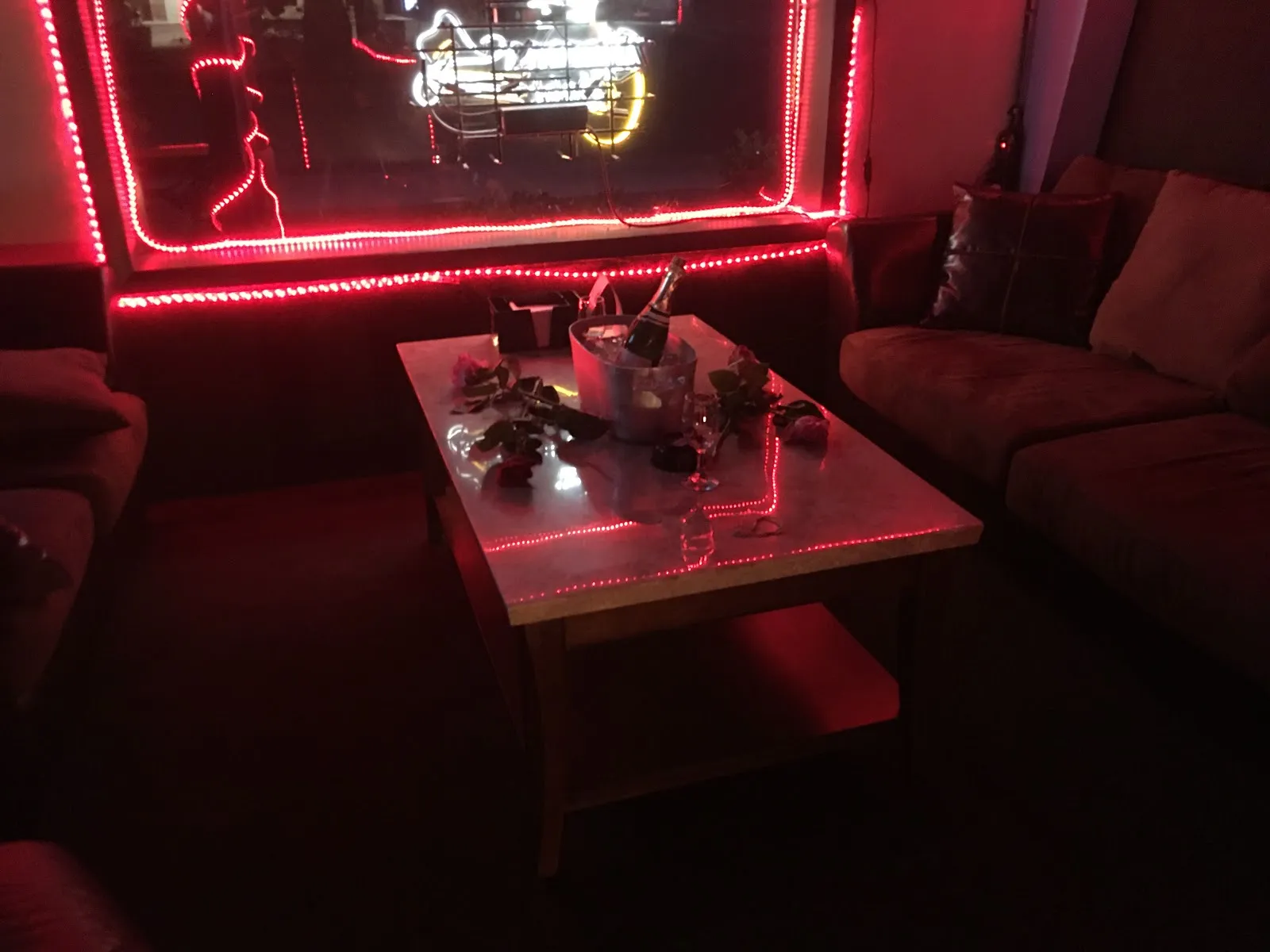 The Midtown Lounge - Image 2