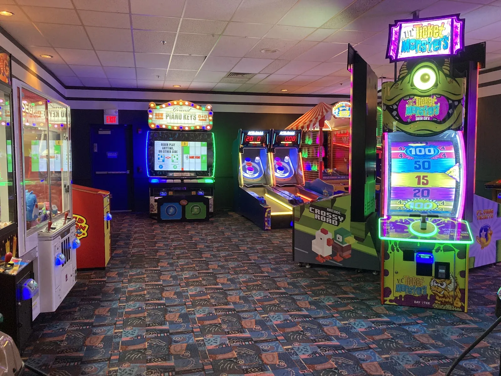 Bowlero Waukegan - Image 4