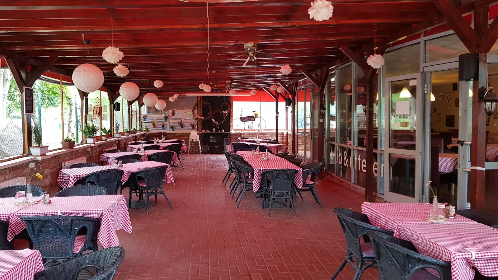 Bikás Sport Pub és Családi Étterem - Image 2