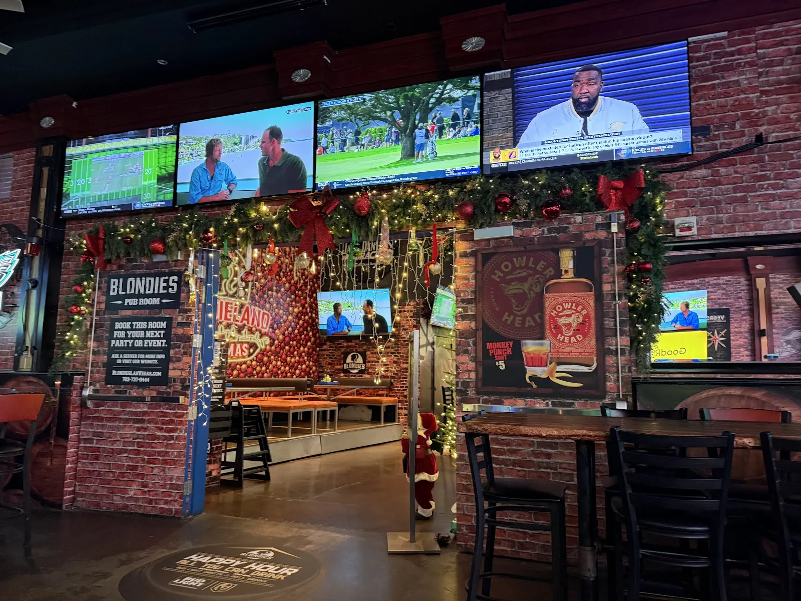 Blondies Sports Bar & Grill - Image 4