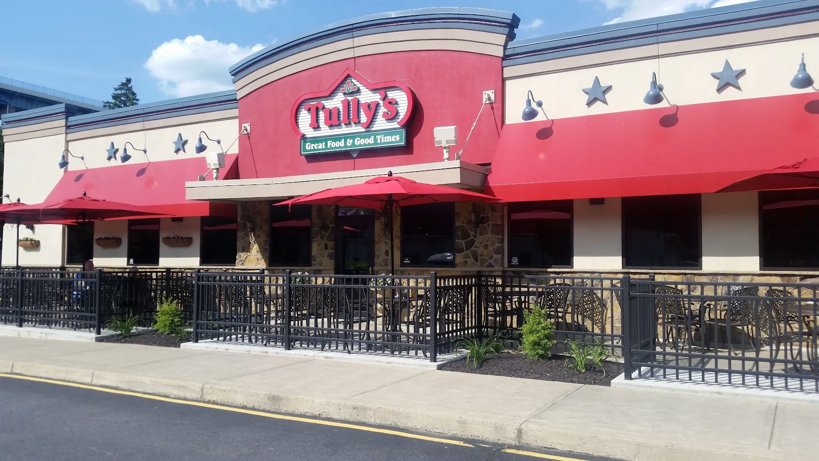 Tully's Good Times Clarks Summit logo