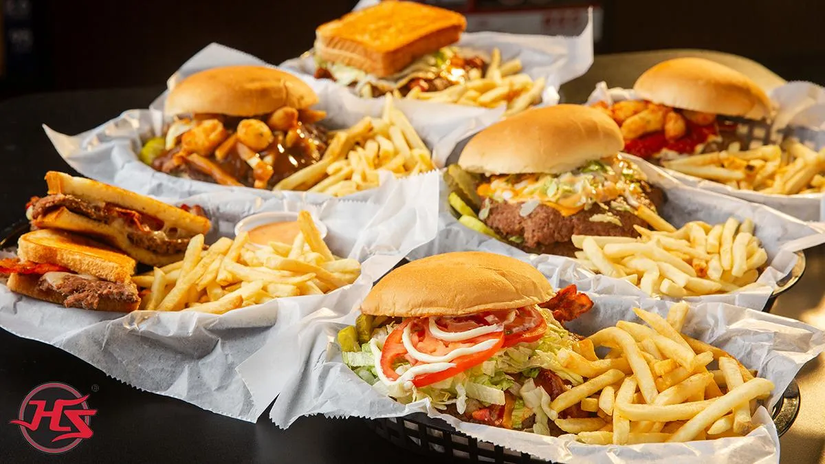 Hotshots Sports Bar and Grill Brunswick, OH - Image 4
