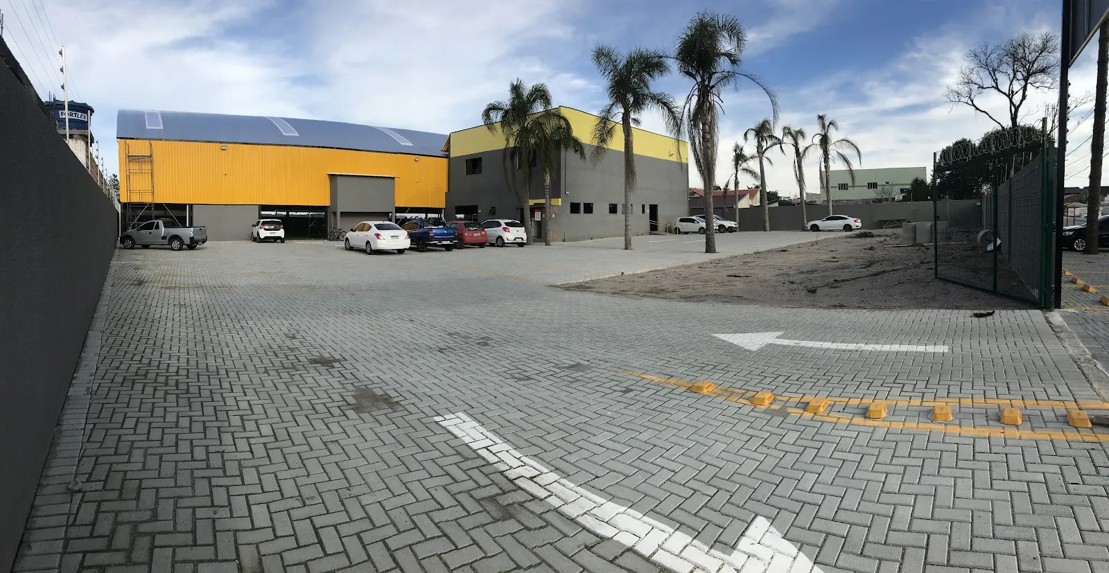 ARENA MHP SPORTS