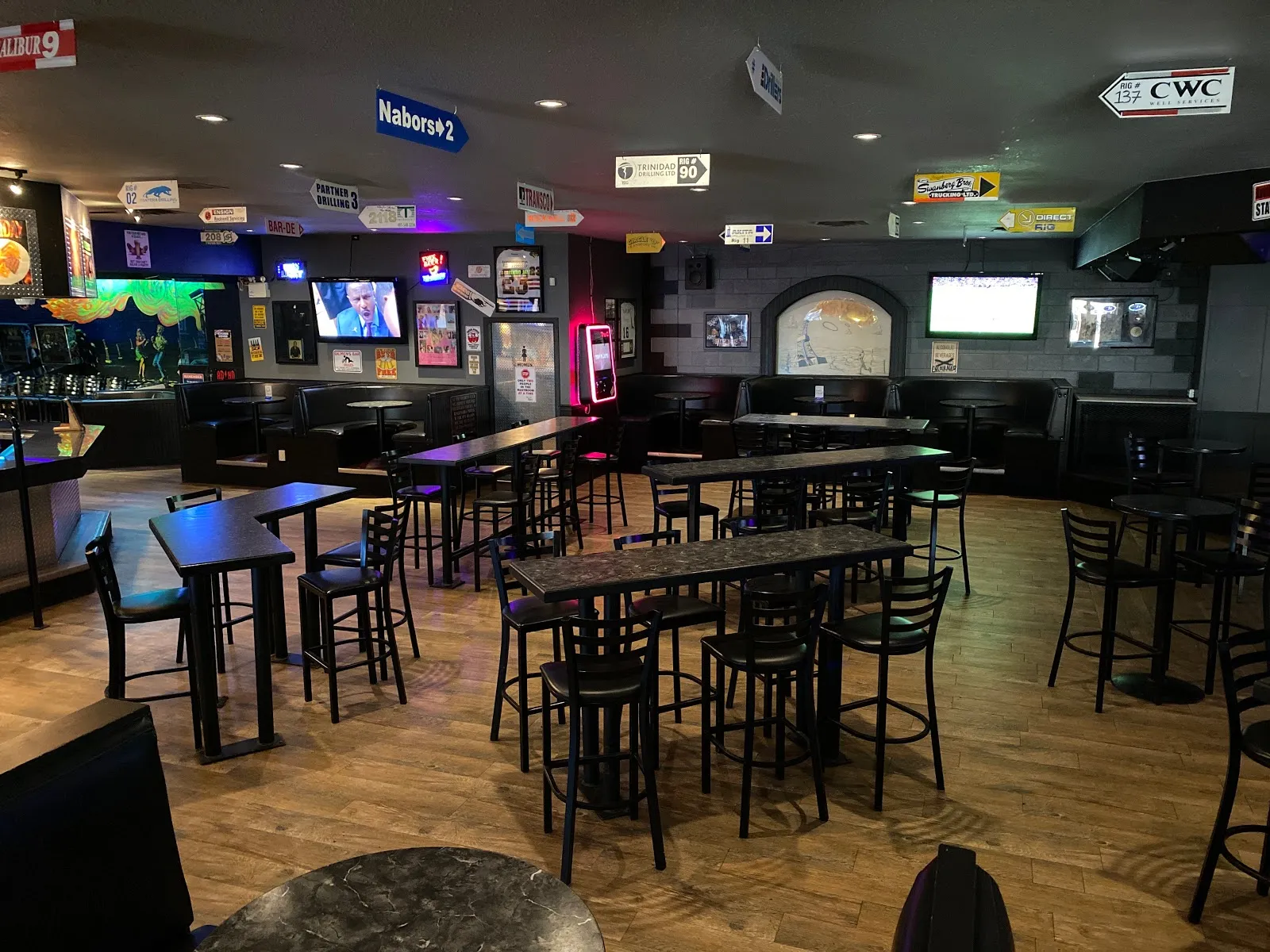 Oilmen's Club Taphouse & Grill