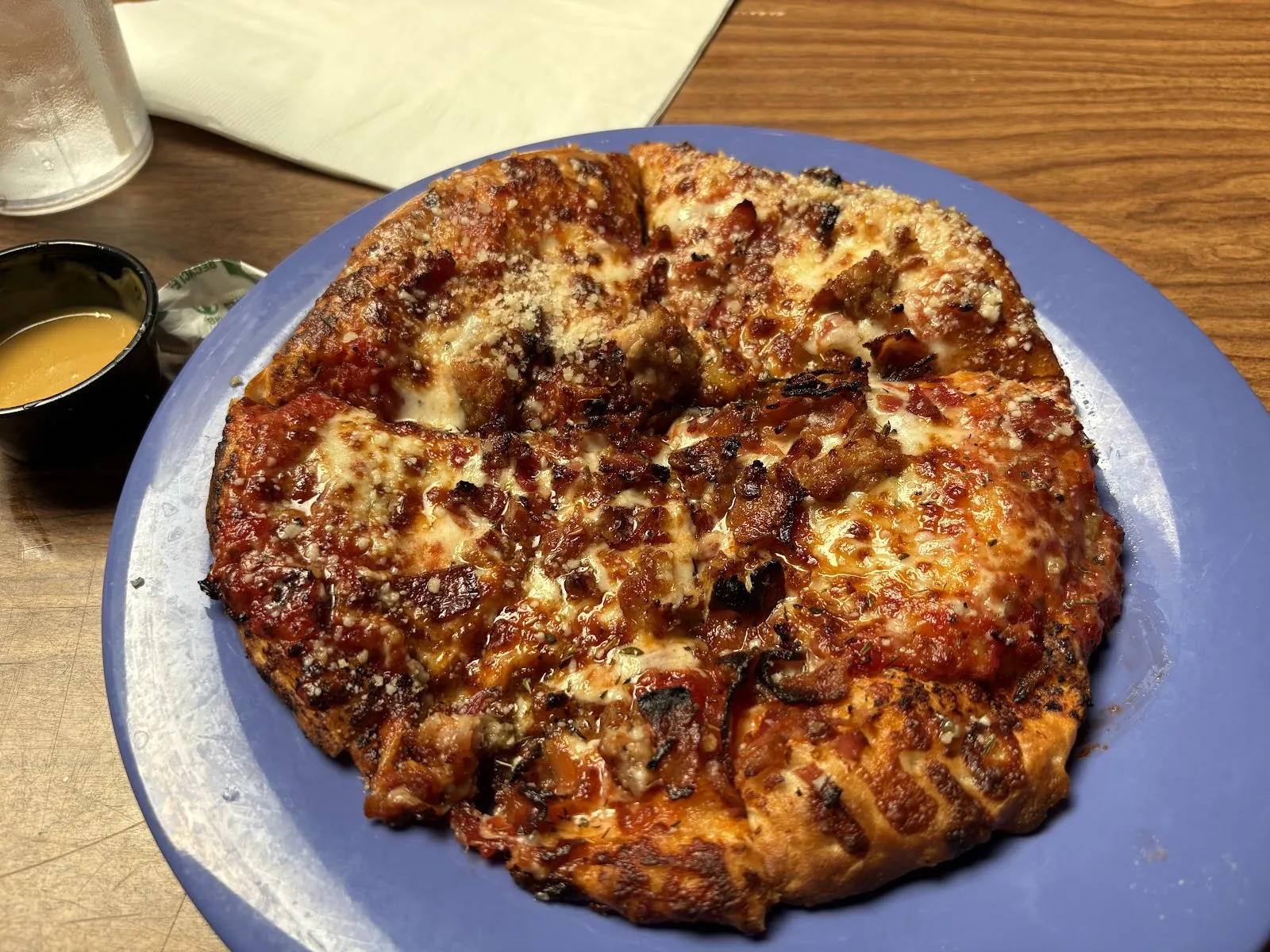 Mac's Pizza Pub logo