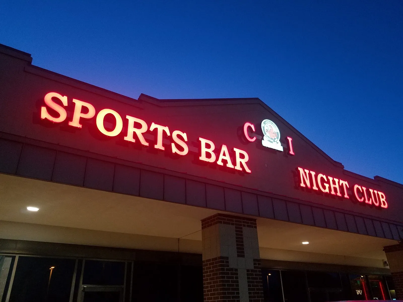 The Common Interest Karaoke Bar - Image 4