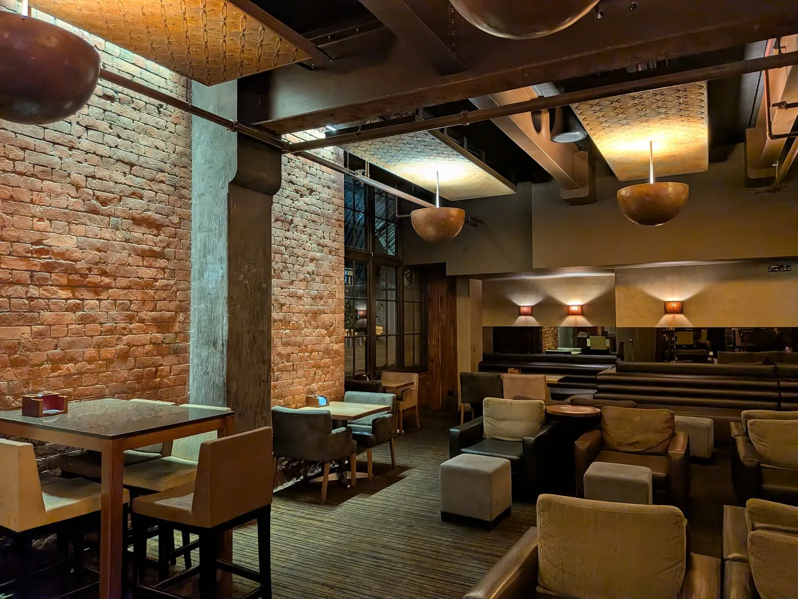 Mail Exchange Hotel - Image 4