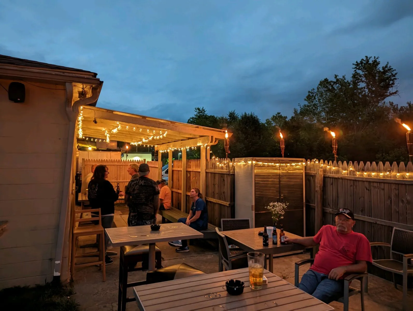 Everybody's Pub - Image 4