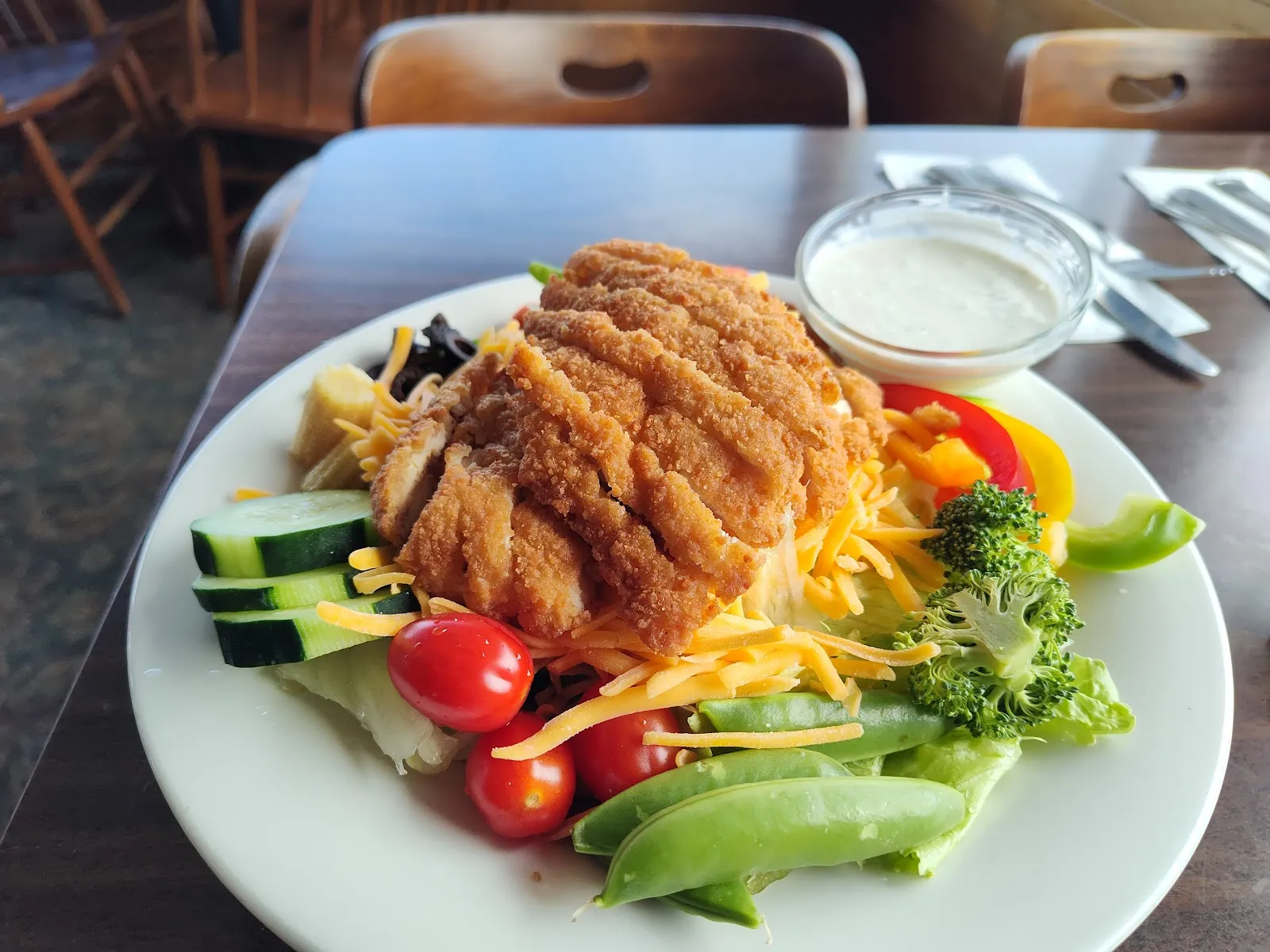Breakwater Restaurant - Image 3