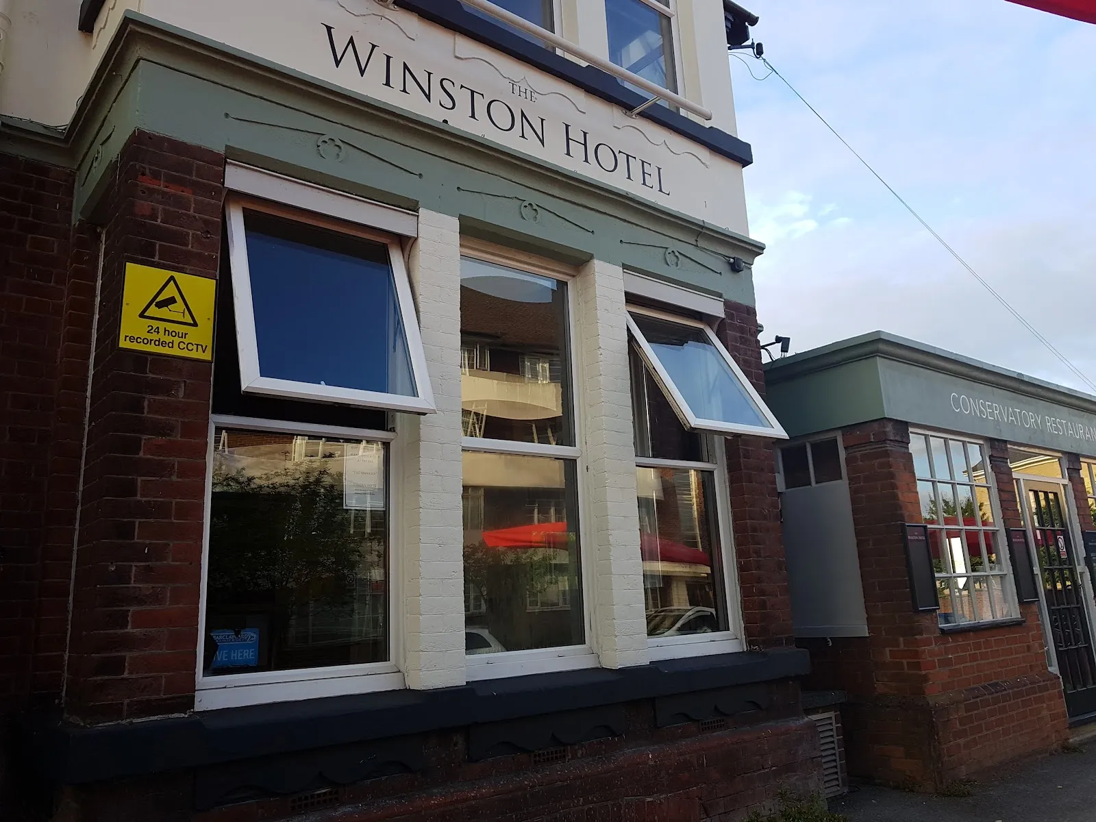 The Winston Bar Hotel & Grill - Image 4