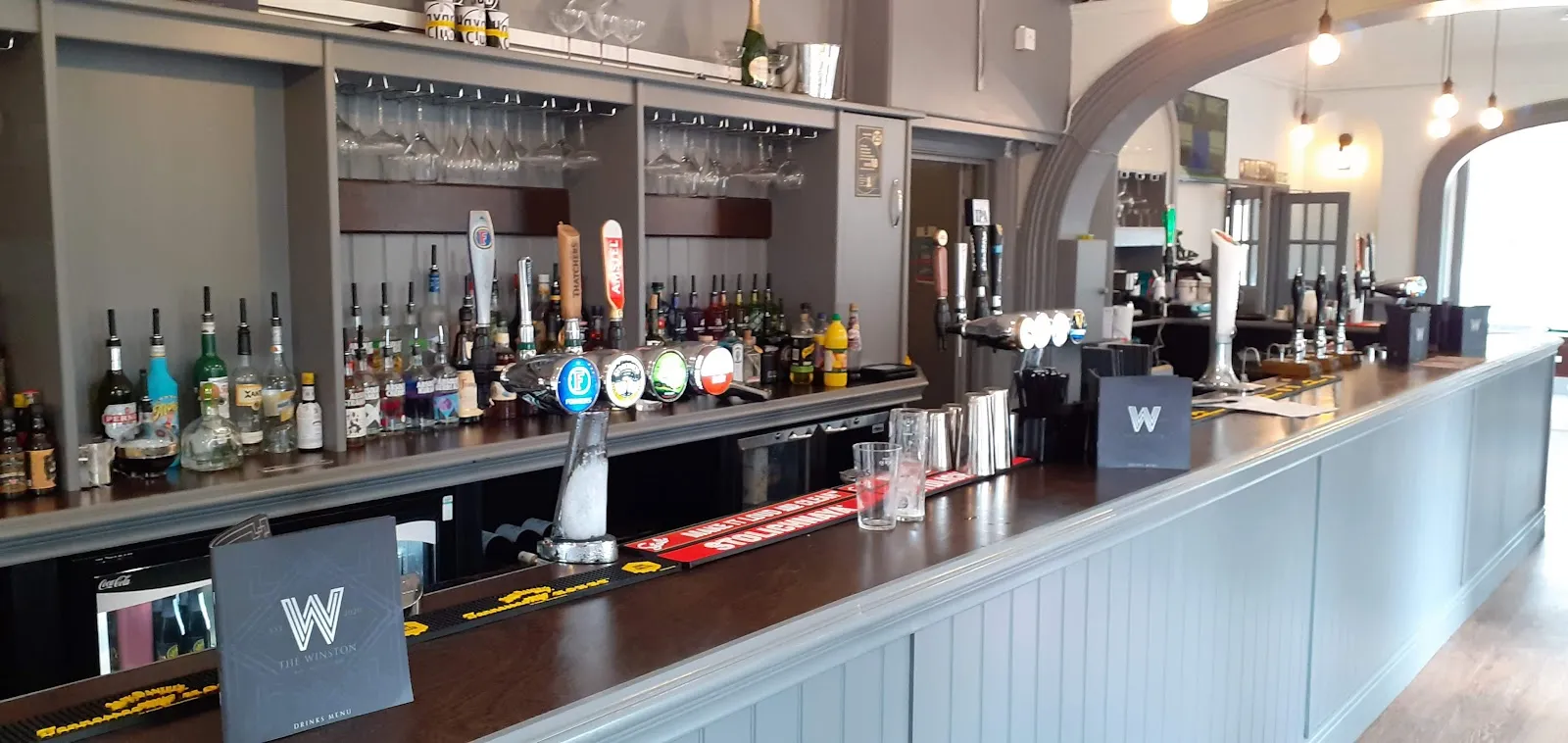 The Winston Bar Hotel & Grill - Image 3