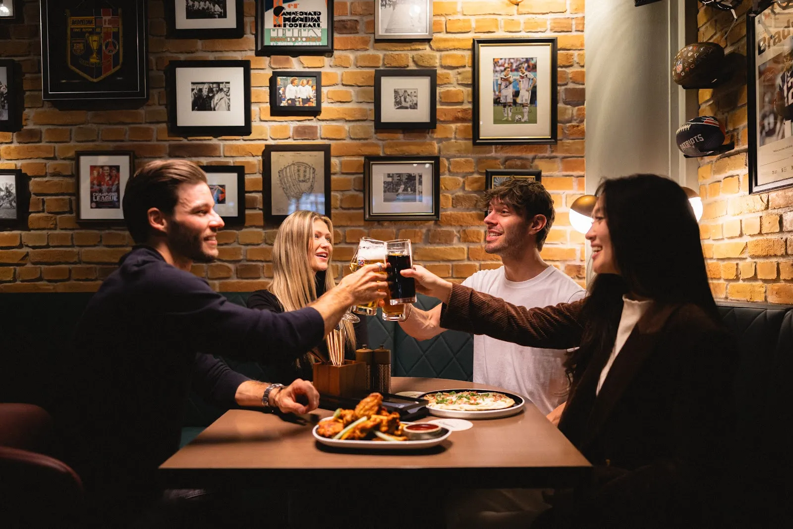 Champions Restaurant & Bar - Image 3