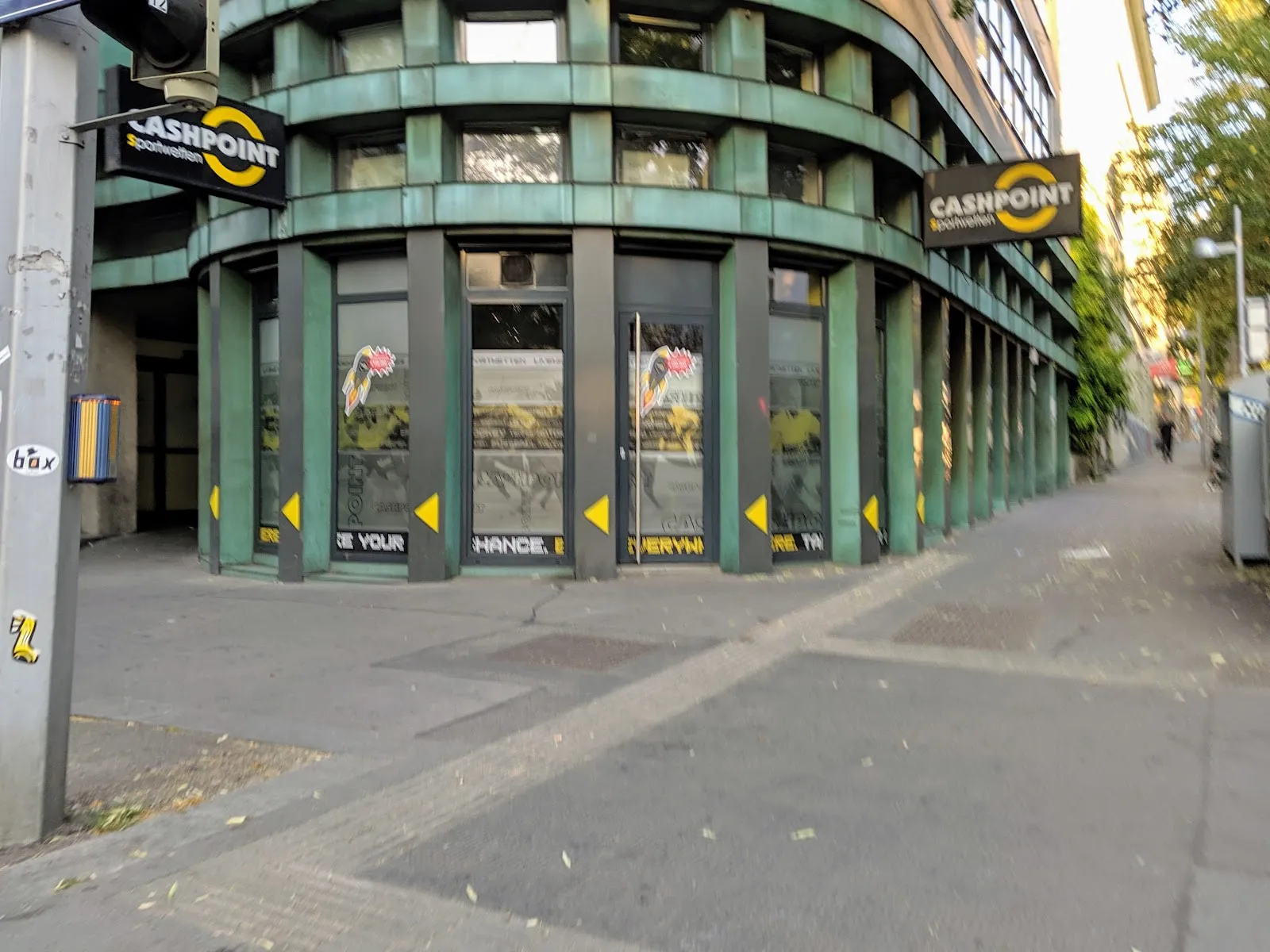 Cashpoint - Image 3