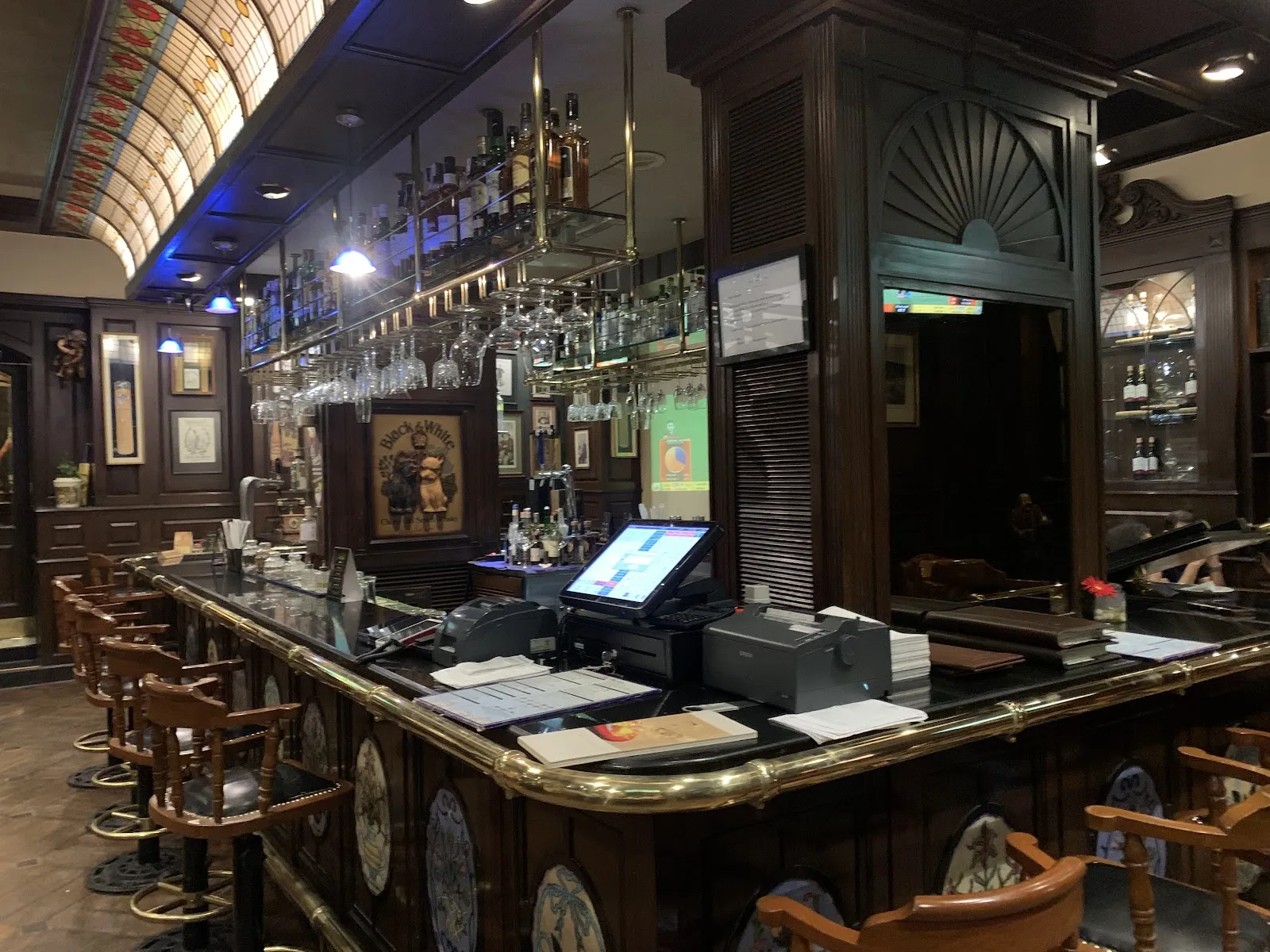 Geoffrey's - Image 3