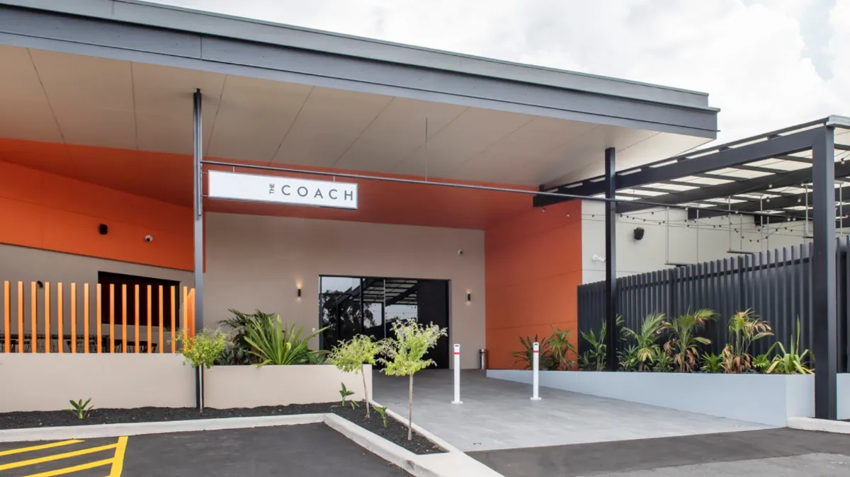 The Coach - Image 4