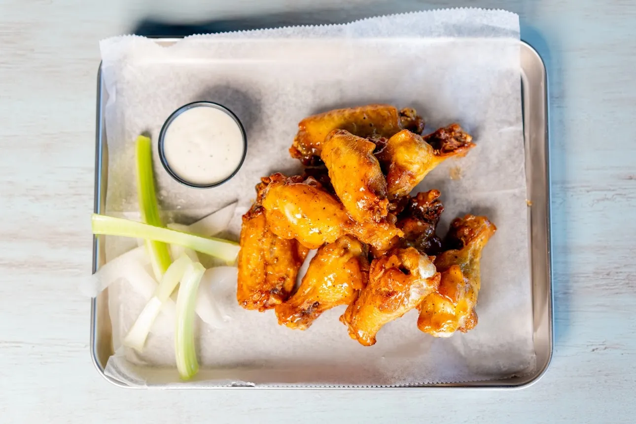 El Estadio Latin Sports Bar & Grill - Image 4