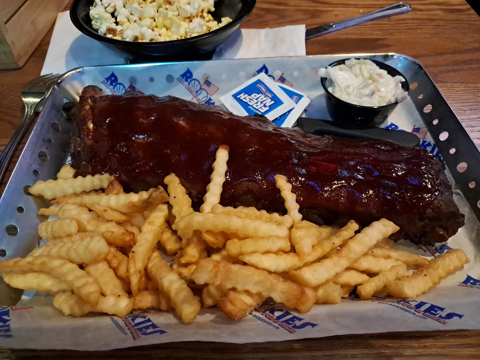 Rookies All American Pub & Grill logo