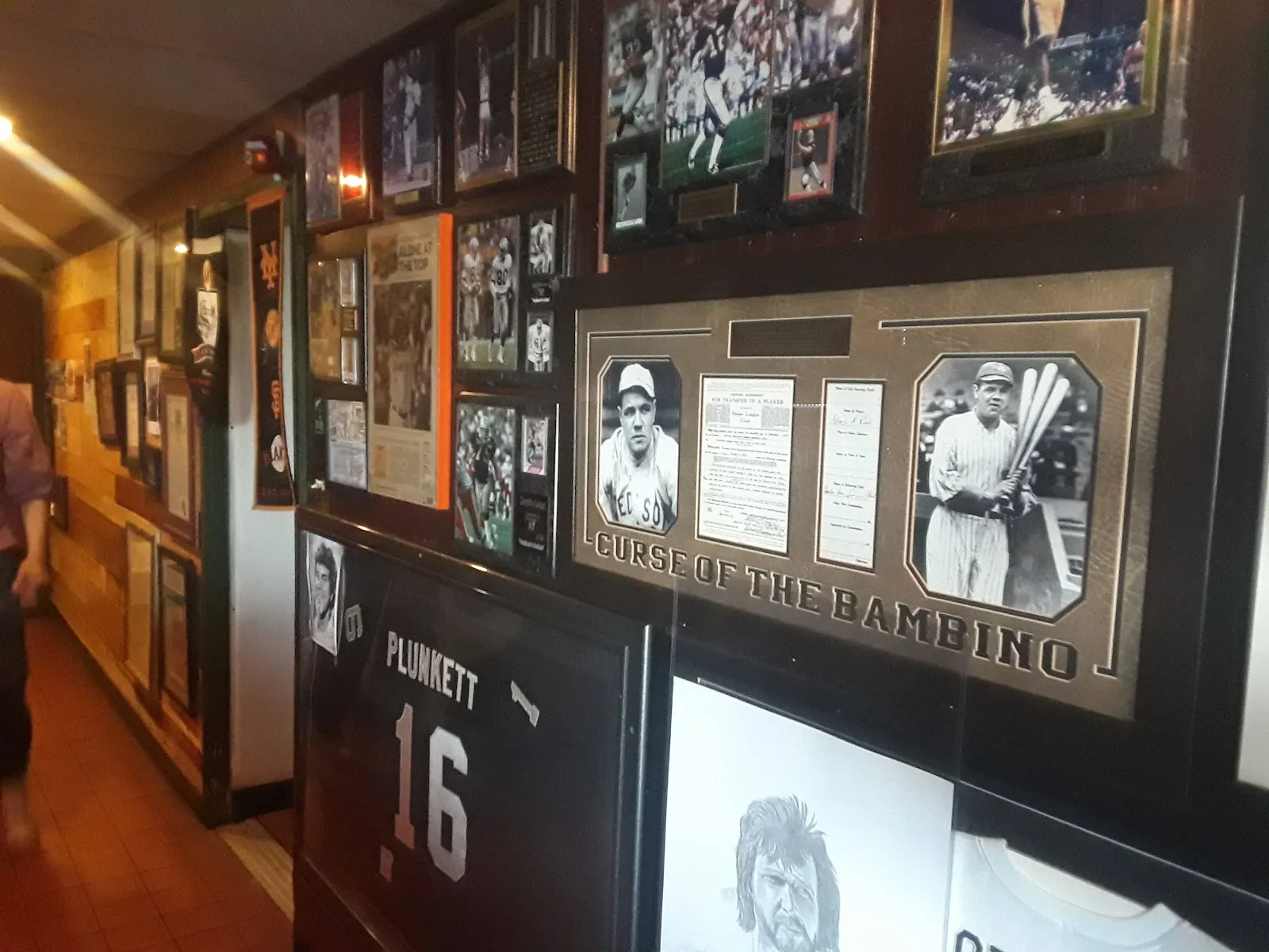 Skosh Monahan's - Image 4