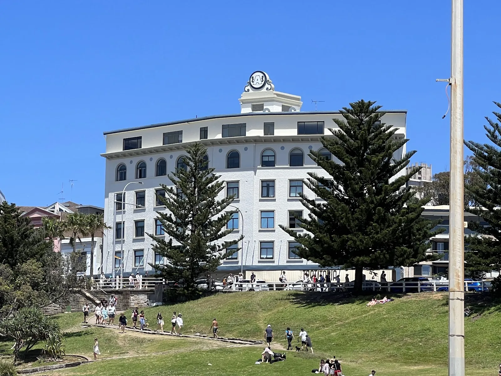 34 Bondi - Image 2