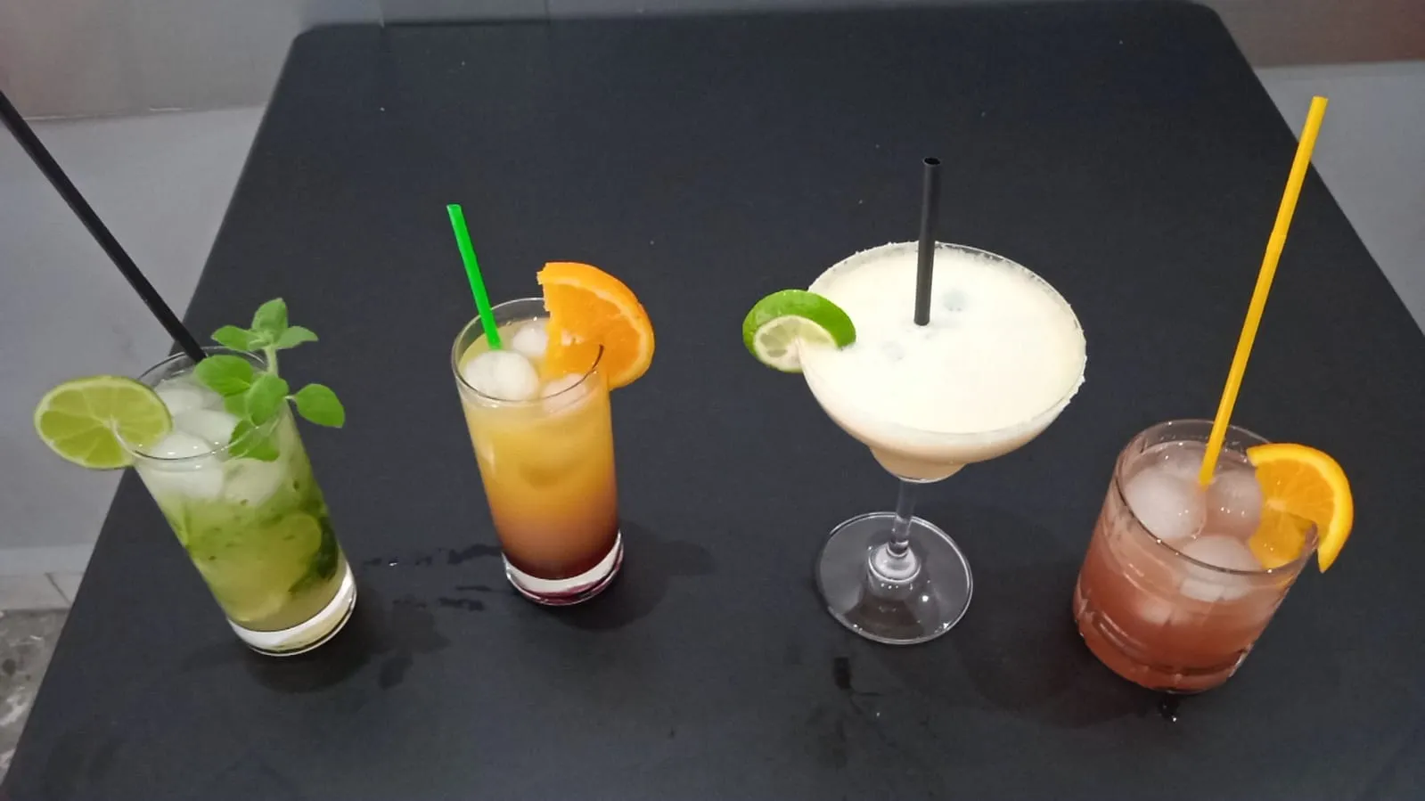 ROMA BAR - Image 2