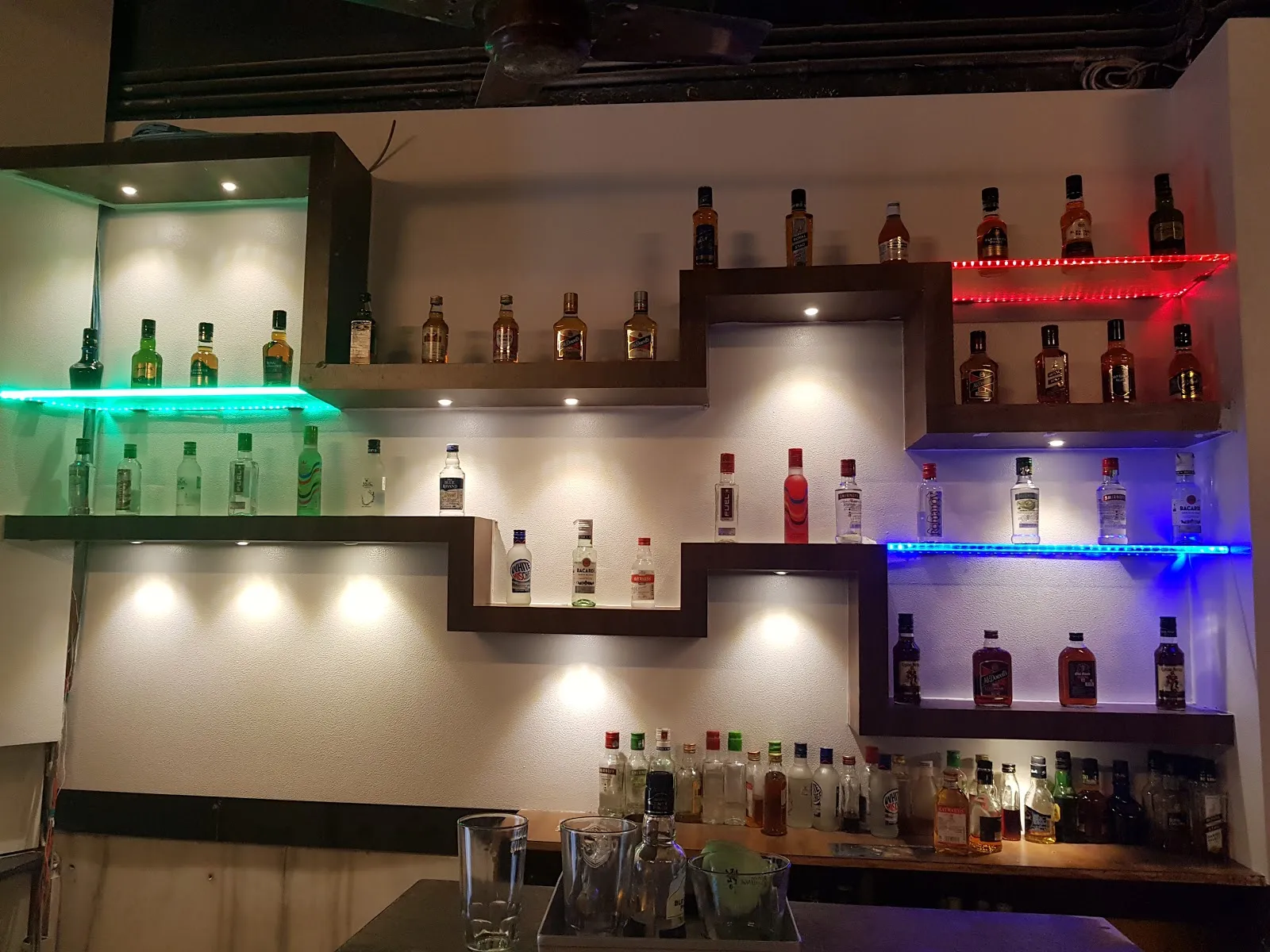 Hotel Vijay Bar and restaurant - Image 2