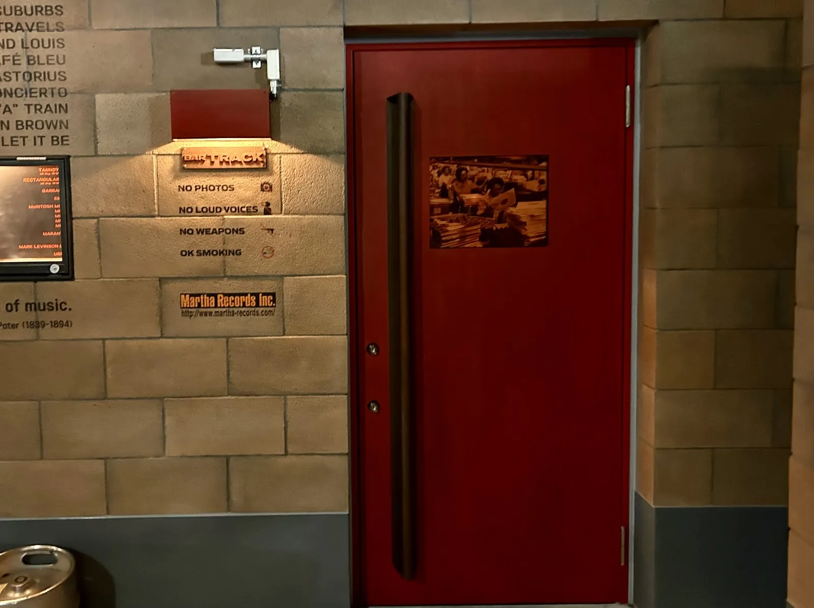 Bar Track & Field - Image 3