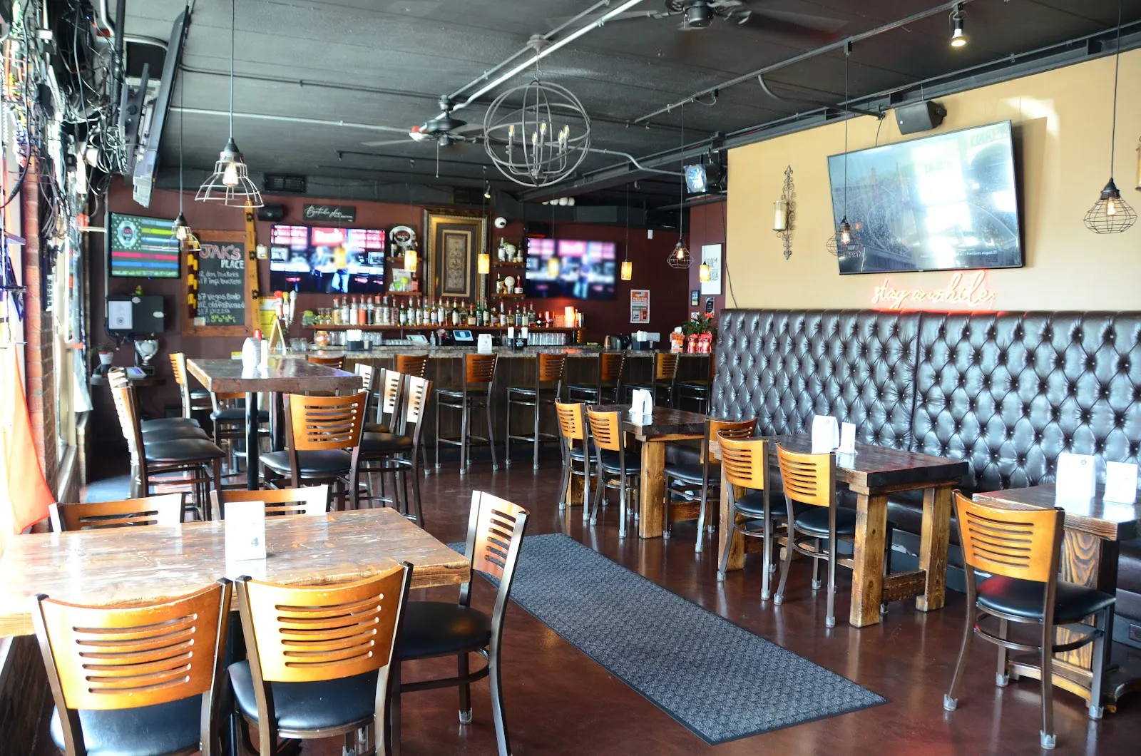 JAK's Place •Slots•Spirits•Food• - Image 3
