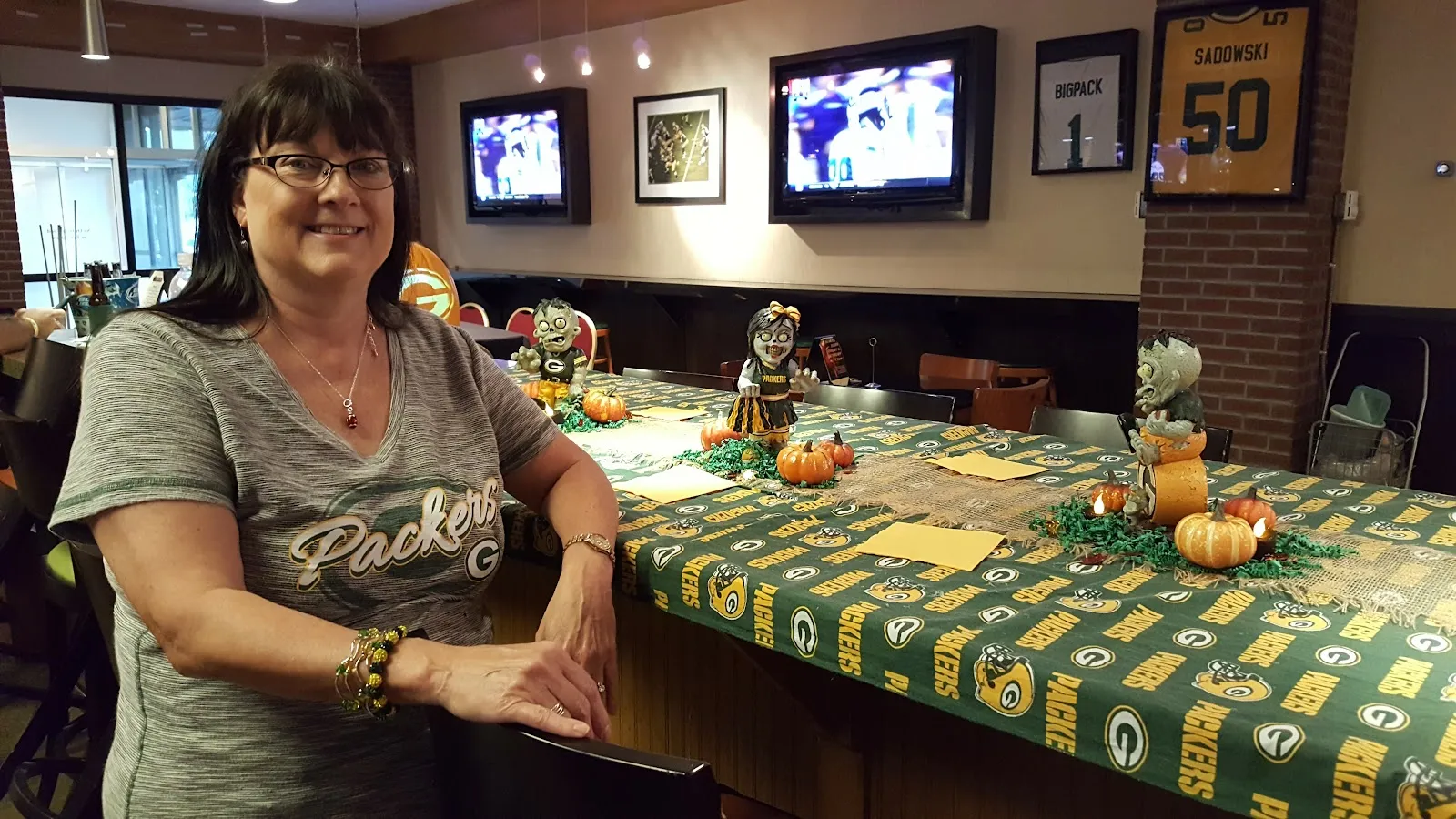 Remingtons Sports Bar - Image 2