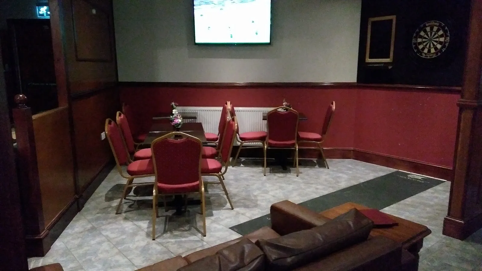 Eastwood Snooker Bar & Grill - Image 4