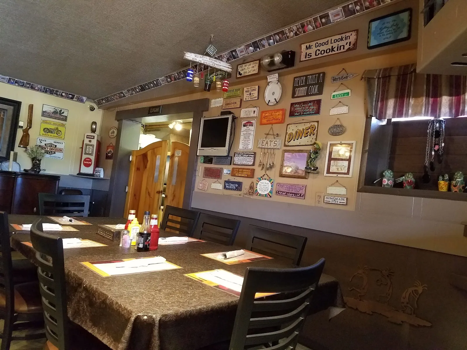 Arrowhead Bar & Grill - Image 4